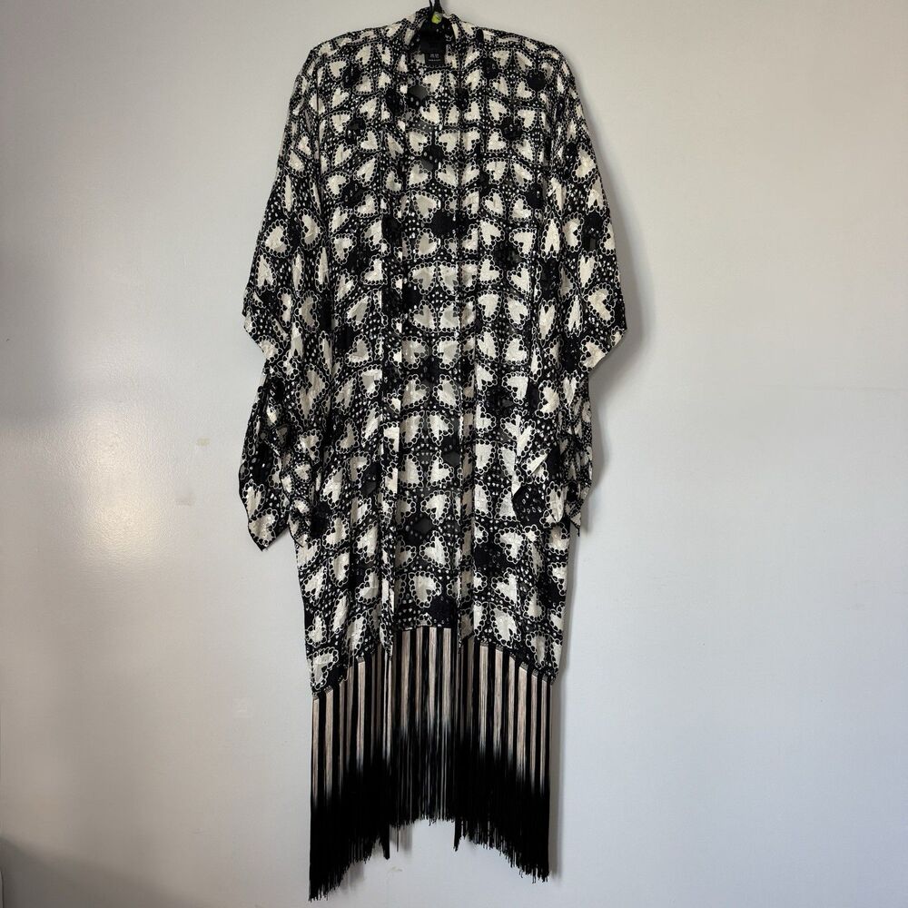 Stunning Anna Sui 90% silk black/white Boho Paisley/embroidery fringe robe